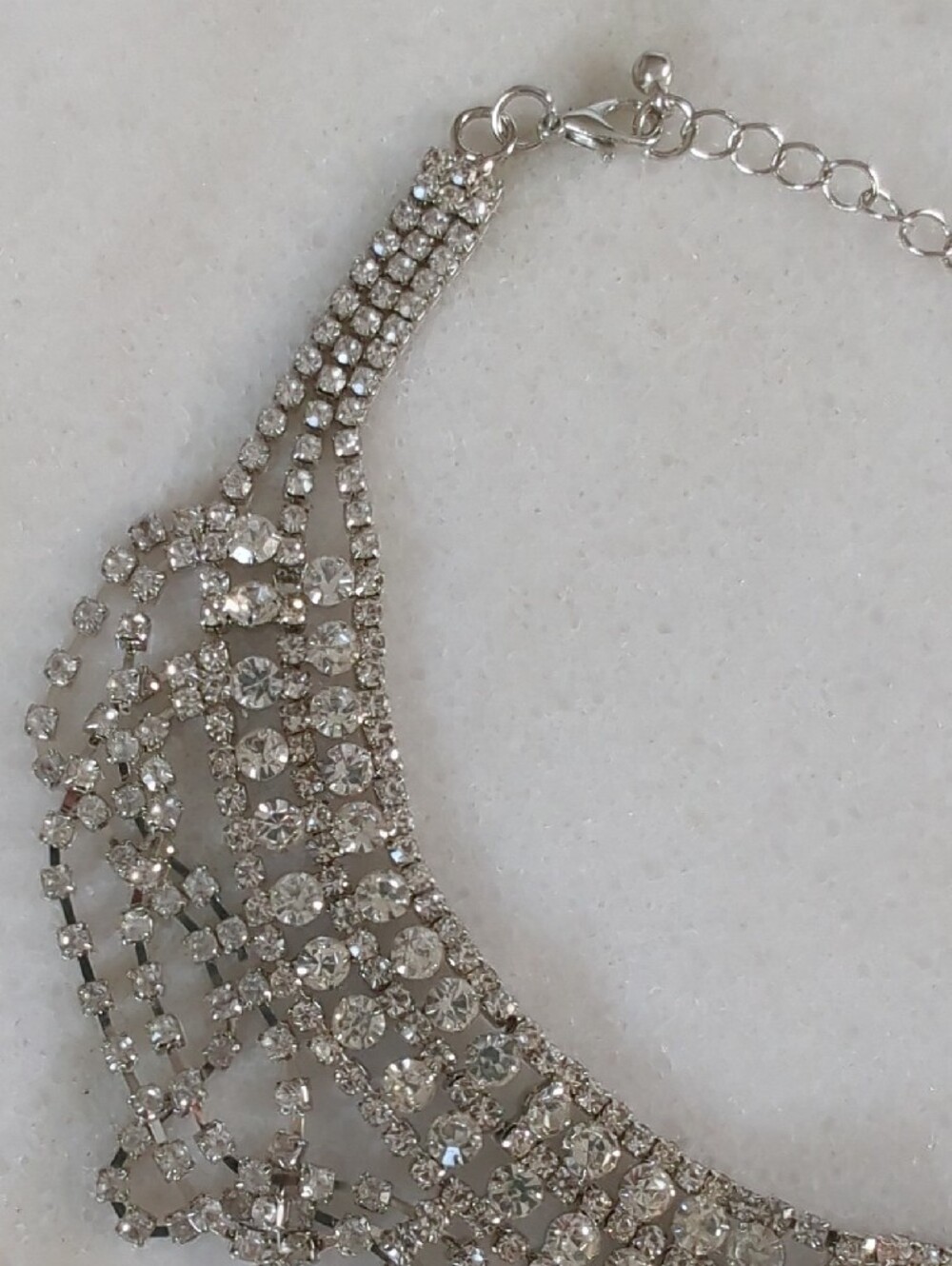 NWT Silver Rhinestone Statement Necklace - Picture 5 of 6